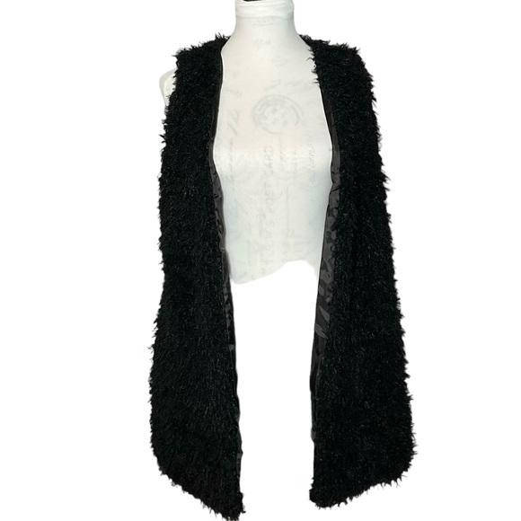 Jackets & Blazers - Faux Fur‎ Sherpa Long Vest BLK Women’s SzM Gently Used Excellent Condition